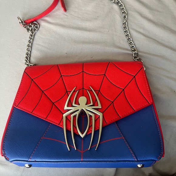 Spider-Man Purse - Picture 1 of 5